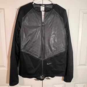 Nike women’s running jacket size large